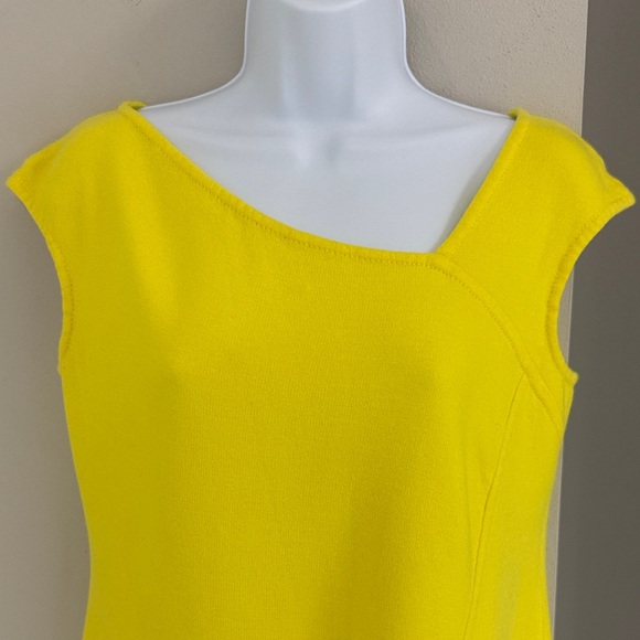 St. John Bright Yellow Asymmetrical Dress - Picture 4 of 15